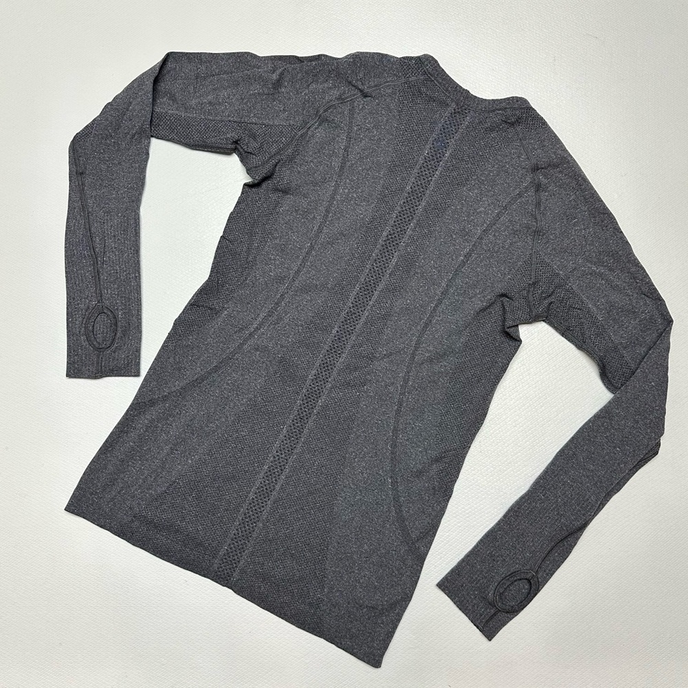 Lululemon Run: Swiftly Tech Long Sleeve In Heathe… - image 2